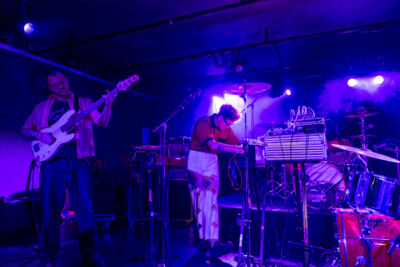 Warm Exit @ Trix, picture 4, photographed by Bart Janssens - FrontView Magazine