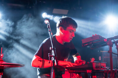 Warm Exit @ Trix, picture 10, photographed by Bart Janssens - FrontView Magazine