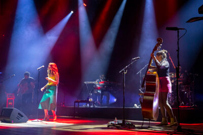 Lake Street Dive @ De Roma, picture 2, photographed by dirk janssens - FrontView Magazine