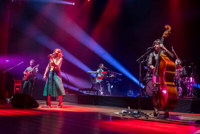 Lake Street Dive @ De Roma, picture 8, photographed by dirk janssens - FrontView Magazine