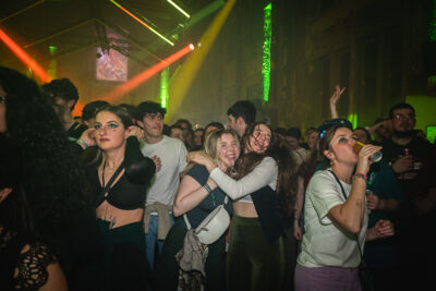Nalu Netsky Party @ zaal Athena, picture 9, photographed by Gert Daemen - FrontView Magazine
