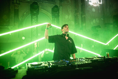 Nalu Netsky Party @ zaal Athena, picture 36, photographed by Gert Daemen - FrontView Magazine