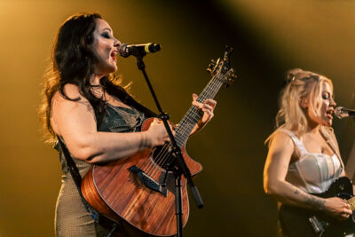 Casey McQuillen @ Ancienne Belgique, foto 1, foto's door Peter Smet - FrontView Magazine