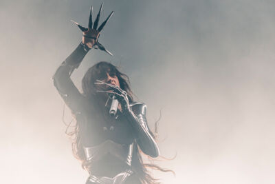 Loreen @ Ancienne Belgique, picture 18, photographed by Peter Smet - FrontView Magazine