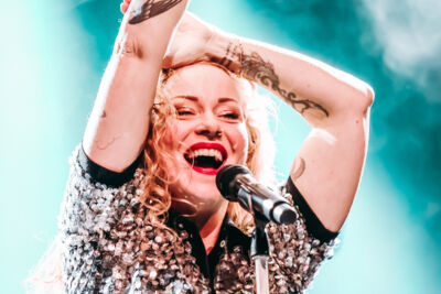 Anneke van Giersbergen en band Anneke van Giersbergen @ Marillion Weekend, foto 1, foto's door Kitty van de Waart - FrontView Magazine