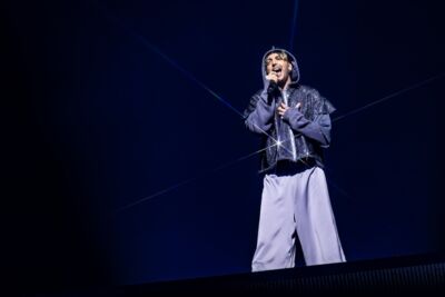 Oscar and the Wolf @ Sportpaleis, picture 1, photographed by Dorien Goetschalckx - FrontView Magazine