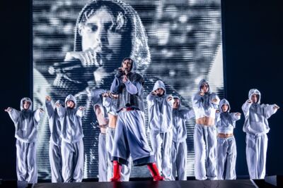 Oscar and the Wolf @ Sportpaleis, picture 3, photographed by Dorien Goetschalckx - FrontView Magazine