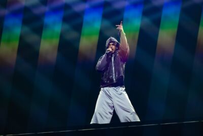 Oscar and the Wolf @ Sportpaleis, picture 6, photographed by Dorien Goetschalckx - FrontView Magazine