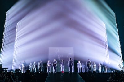 Oscar and the Wolf @ Sportpaleis, picture 17, photographed by Dorien Goetschalckx - FrontView Magazine