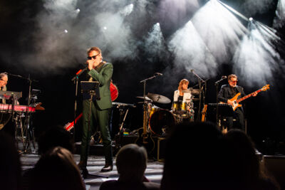 Daan @ vooruit, picture 13, photographed by Jurgen Van De Maele - FrontView Magazine