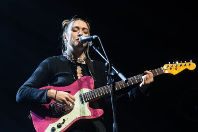 Florence Arman @ Het Depot, picture 3, photographed by Jürgen Bruynooghe - FrontView Magazine