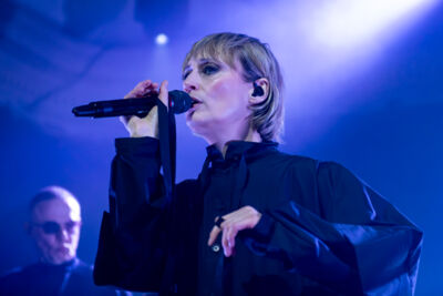 Hooverphonic @ De Casino, picture 11, photographed by Bart Janssens - FrontView Magazine