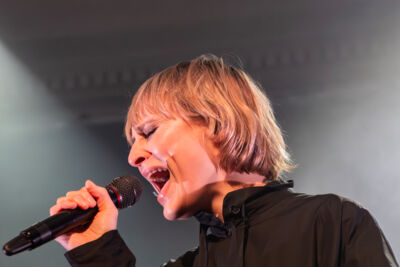 Hooverphonic @ De Casino, picture 20, photographed by Bart Janssens - FrontView Magazine