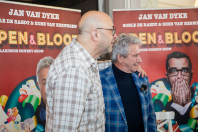 Presscall Open & Bloot @ Minerva Café, picture 2, photographed by Goele Bormans - FrontView Magazine