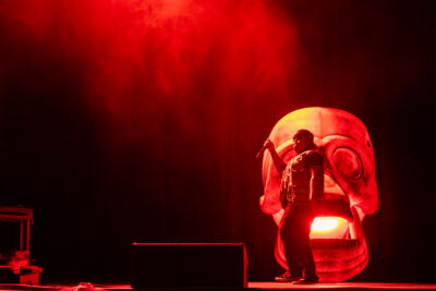 Bones @ Sportpaleis, picture 1, photographed by Bart Janssens - FrontView Magazine