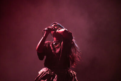 Ecca Vandal @ Sportpaleis, foto 2, foto's door Bart Janssens - FrontView Magazine