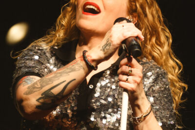 Anneke van Giersbergen en band Anneke van Giersbergen @ Poppodium Gebouw T, foto 26, foto's door Kitty van de Waart - FrontView Magazine