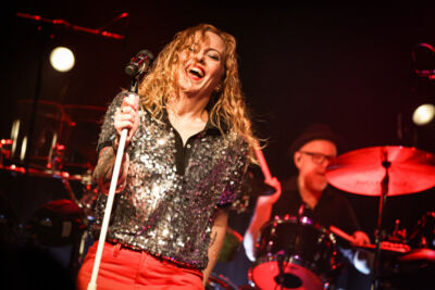 Anneke van Giersbergen en band Anneke van Giersbergen @ Poppodium Gebouw T, foto 29, foto's door Kitty van de Waart - FrontView Magazine
