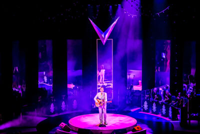 Danny Vera DNA Theater Tour @ Capitole Gent, foto 29, foto's door Kitty van de Waart - FrontView Magazine