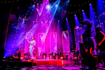 Danny Vera DNA Theater Tour @ Capitole Gent, foto 31, foto's door Kitty van de Waart - FrontView Magazine