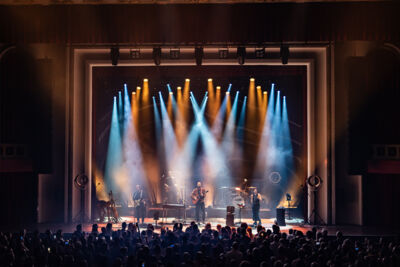 Milow Boy Made Out Of Stars @ De Roma, picture 5, photographed by Marc Verdonck - FrontView Magazine