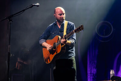 Milow Boy Made Out Of Stars @ De Roma, picture 6, photographed by Marc Verdonck - FrontView Magazine