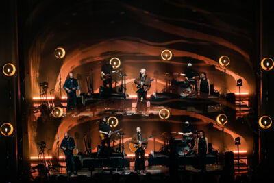 Milow Boy Made Out Of Stars @ De Roma, picture 18, photographed by Marc Verdonck - FrontView Magazine