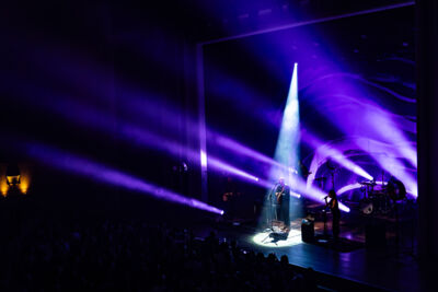 Milow Boy Made Out Of Stars @ De Roma, picture 25, photographed by Marc Verdonck - FrontView Magazine