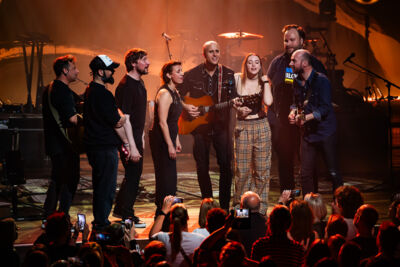 Milow Boy Made Out Of Stars @ De Roma, picture 35, photographed by Marc Verdonck - FrontView Magazine
