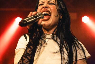 Kelsy Karter and The Heroines @ Kavka Oudaan, picture 3, photographed by Jelle Meersschaut - FrontView Magazine
