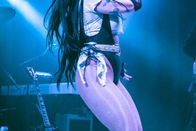 Kelsy Karter and The Heroines @ Kavka Oudaan, picture 6, photographed by Jelle Meersschaut - FrontView Magazine
