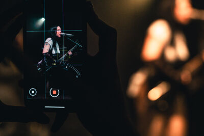 Kelsy Karter and The Heroines @ Kavka Oudaan, picture 11, photographed by Jelle Meersschaut - FrontView Magazine