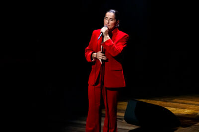 Cristina Branco Mãe @ De Roma, picture 5, photographed by dirk janssens - FrontView Magazine
