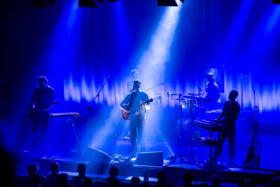 Het Zesde Metaal - Het langste jaar @ CC de steenoven, picture 11, photographed by Jurgen Van De Maele - FrontView Magazine