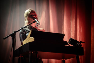 Sylvie Kreusch @ C Mine, picture 4, photographed by Bjorn Hoeterickx - FrontView Magazine