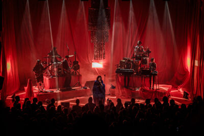 Sylvie Kreusch @ C Mine, picture 9, photographed by Bjorn Hoeterickx - FrontView Magazine