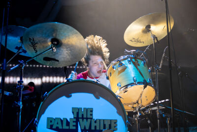 The Pale White @ Lotto Arena, picture 2, photographed by Bart Janssens - FrontView Magazine