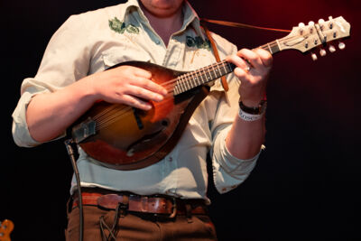 Rob Heron & The Tea Pad Orchestra @ Roots & Roses Festival, picture 2, photographed by Koen Marcoen - FrontView Magazine