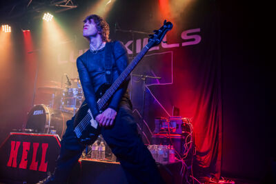Luna Kills @ Club Hell Diest, picture 4, photographed by Peter Smet - FrontView Magazine