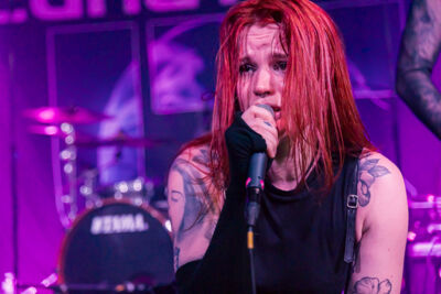 Luna Kills @ Club Hell Diest, picture 25, photographed by Peter Smet - FrontView Magazine