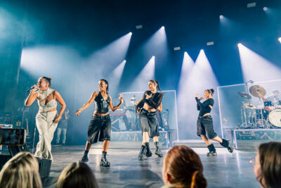 Laura Tesoro @ Ancienne Belgique, picture 5, photographed by Peter Smet - FrontView Magazine
