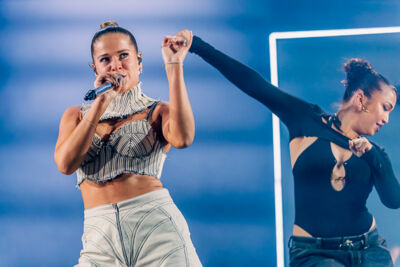 Laura Tesoro @ Ancienne Belgique, picture 9, photographed by Peter Smet - FrontView Magazine
