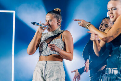 Laura Tesoro @ Ancienne Belgique, picture 13, photographed by Peter Smet - FrontView Magazine