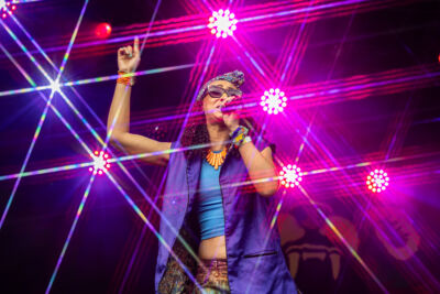 Shniece McMenamin & Run Come Down @ Antwerp Reggae Festival 2025, picture 11, photographed by Marc Verdonck - FrontView Magazine