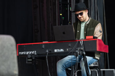 R-Jaye @ Vestrock 2025, picture 9, photographed by Marc Verdonck - FrontView Magazine