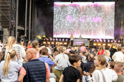 Roxy Dekker @ Vestrock 2025, picture 19, photographed by Marc Verdonck - FrontView Magazine