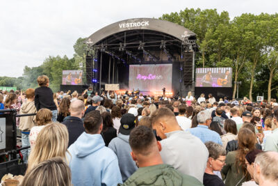 Roxy Dekker @ Vestrock 2025, picture 31, photographed by Marc Verdonck - FrontView Magazine