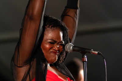Shemekia Copeland @ Duvelblues, picture 5, photographed by Koen Marcoen - FrontView Magazine