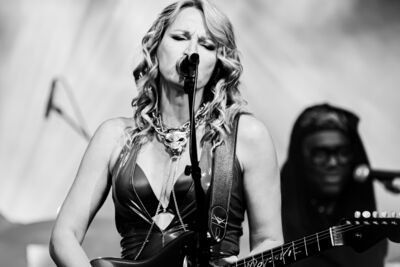 Ana Popovic @ Blues Peer, picture 22, photographed by Leen Verlinden - FrontView Magazine