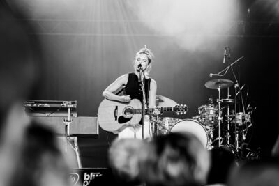 Emmy D'Arc @ Blues Peer, picture 14, photographed by Leen Verlinden - FrontView Magazine
